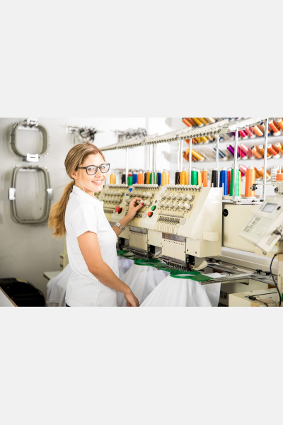 Stick auf dem Rücken von Sweatshirts und Hoodies