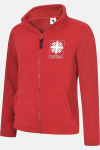 Fleecejacke Wilma, tailliert geschnitten, Farbe: rot, Größe: L mit Stick des Logos der Caritas auf der Brust